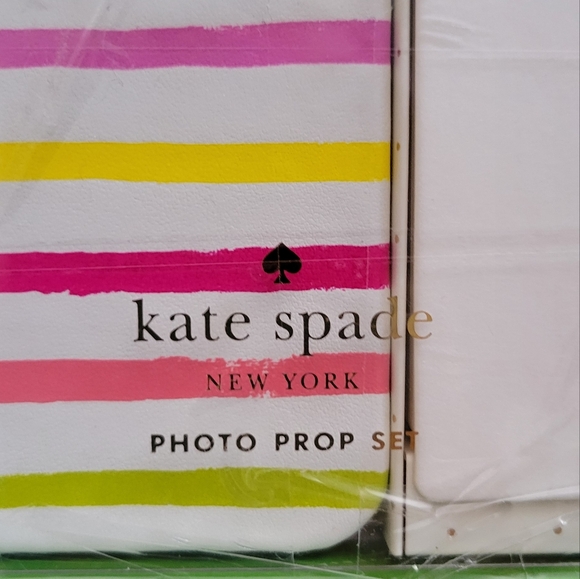 Kate Spade Baby Girl Photo Prop Set - Picture 3 of 5